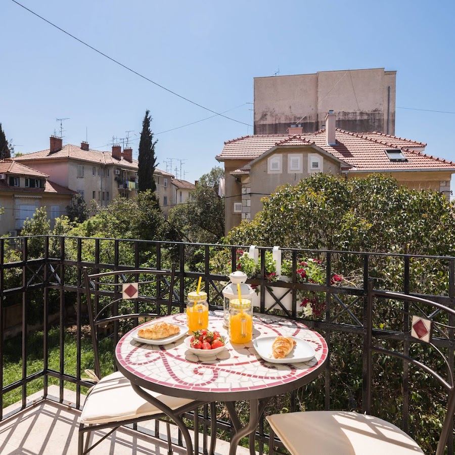 Apartments CenterLink