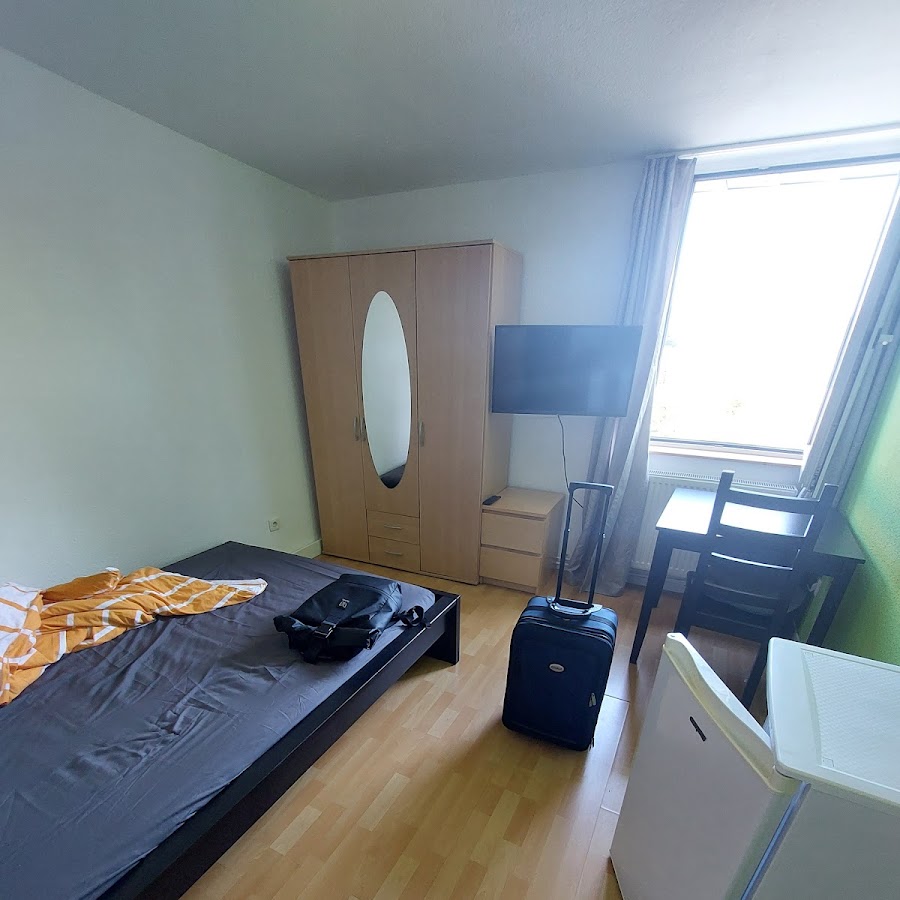 Löwen Fitness Unterkunft