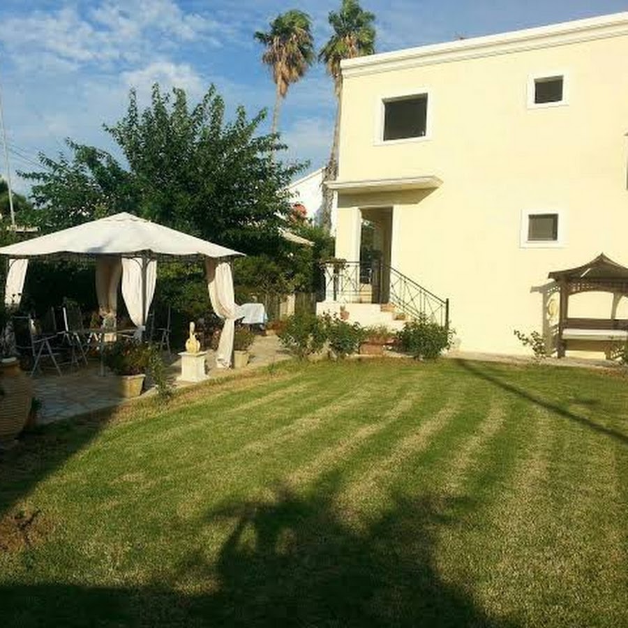 Angelique Apartments