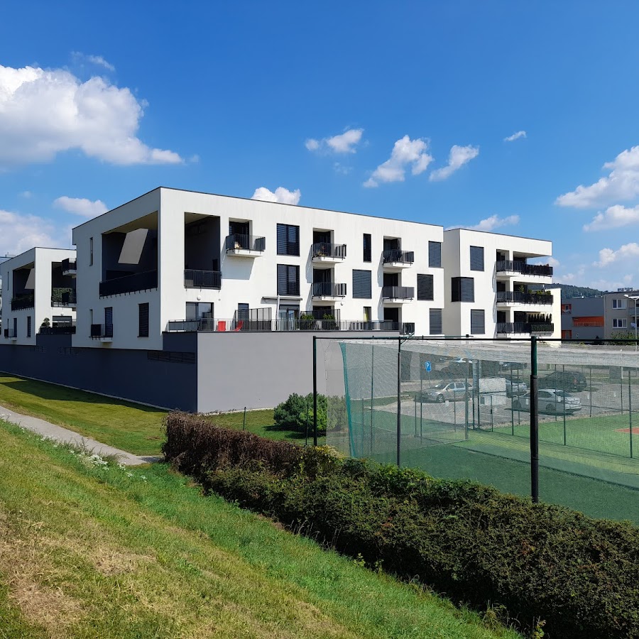 Greenbay Golf Apartments