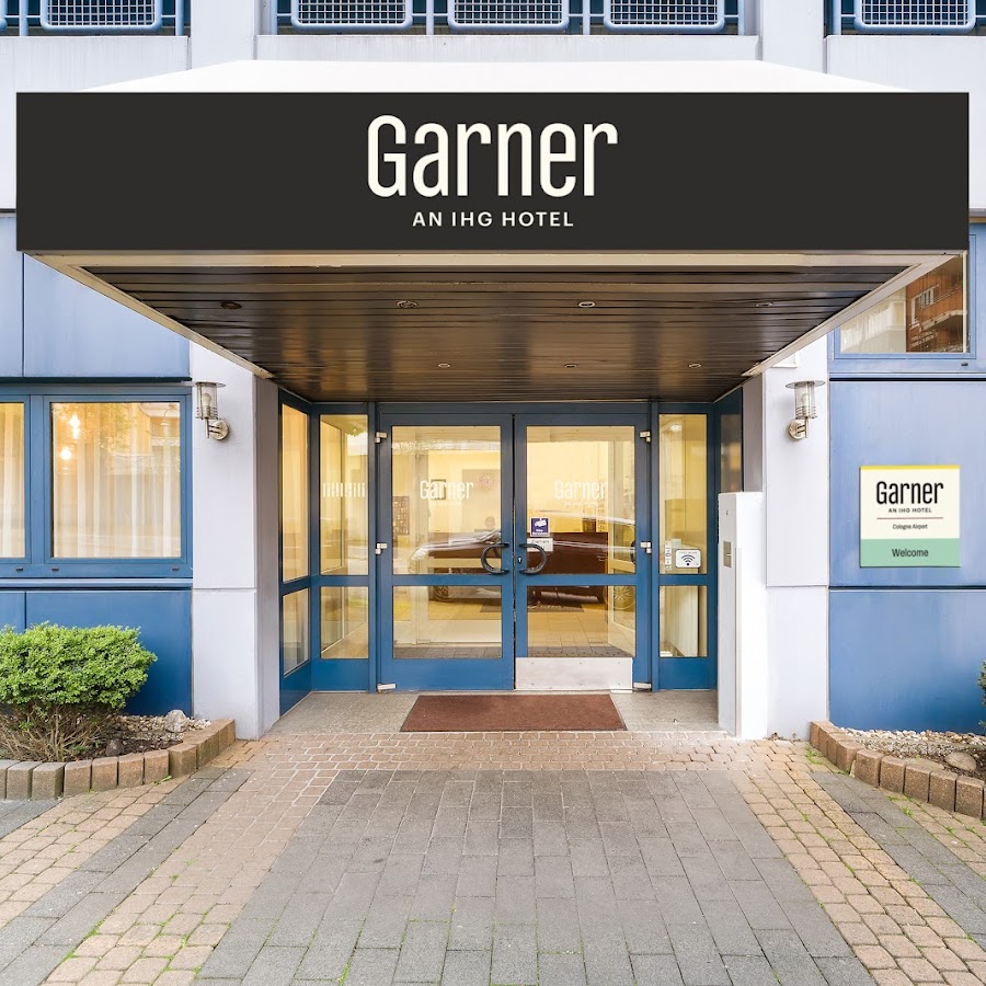 Novum Hotel Mariella Airport