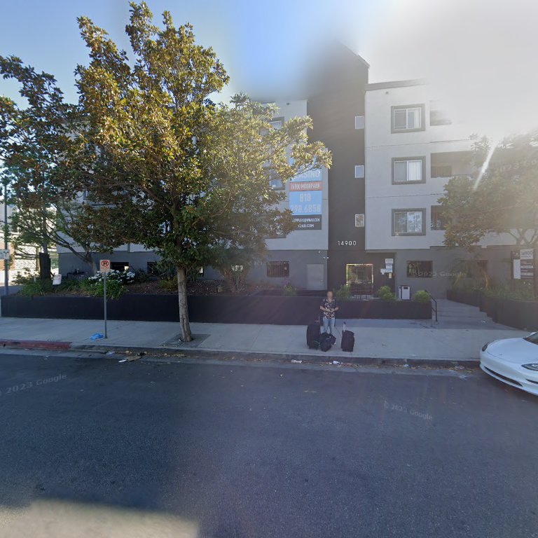 14900 Moorpark Ave