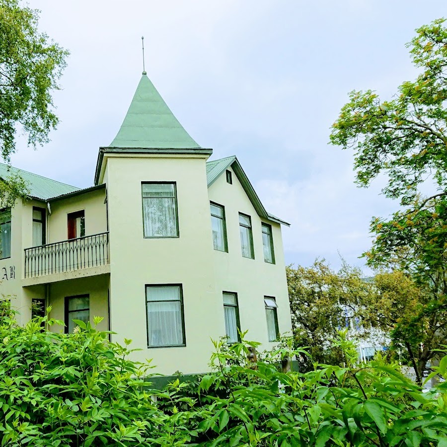 Guesthouse Sólgarðar