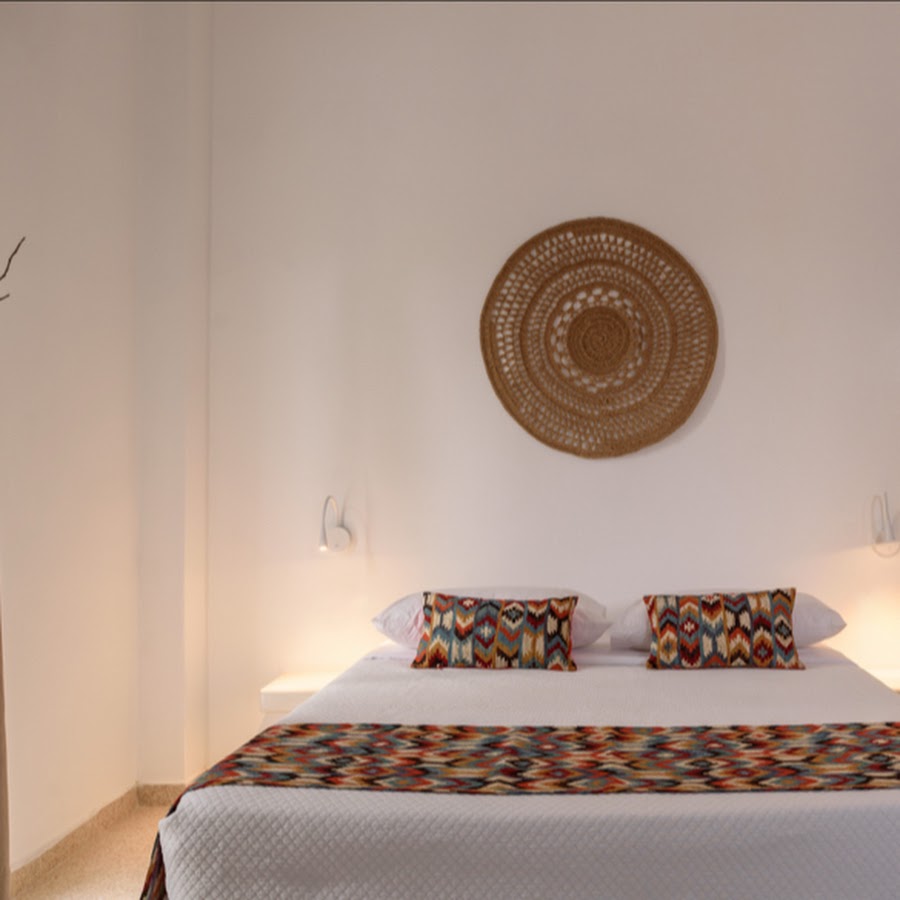 Cal Day Rooms Santorini
