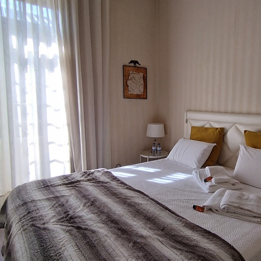 CTR GUEST HOUSE, LDA