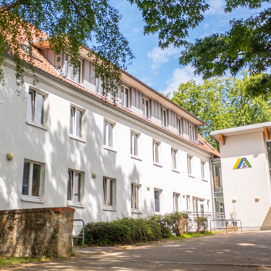 DJH Youth Hostel Lübeck "Vor dem Burgtor"