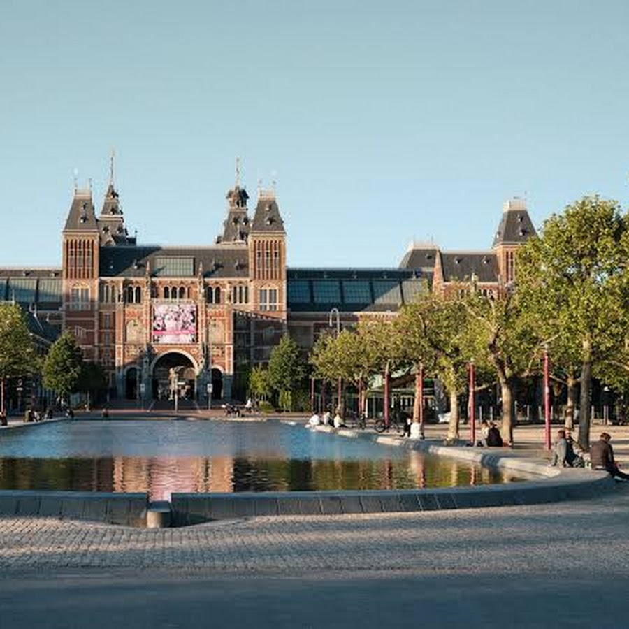 Amsterdam Canal Hotel