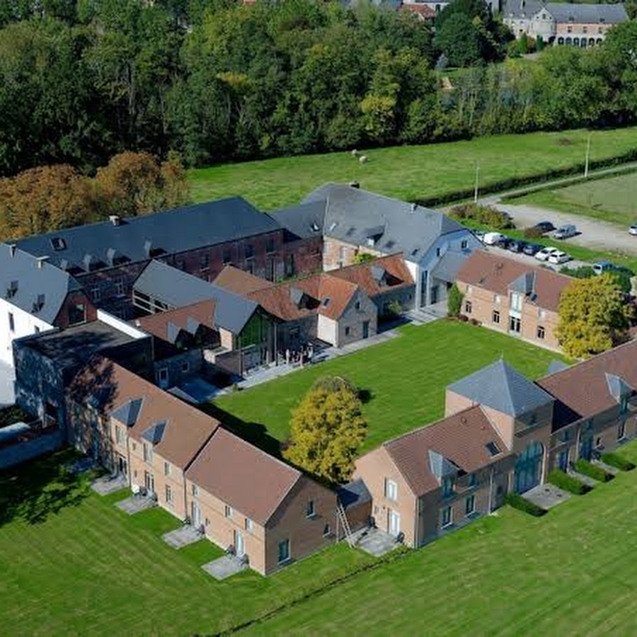 Manor Du Capitaine: Hébergement Chambres De Luxe Room Seminar And Weddings Bruxelles Hainaut
