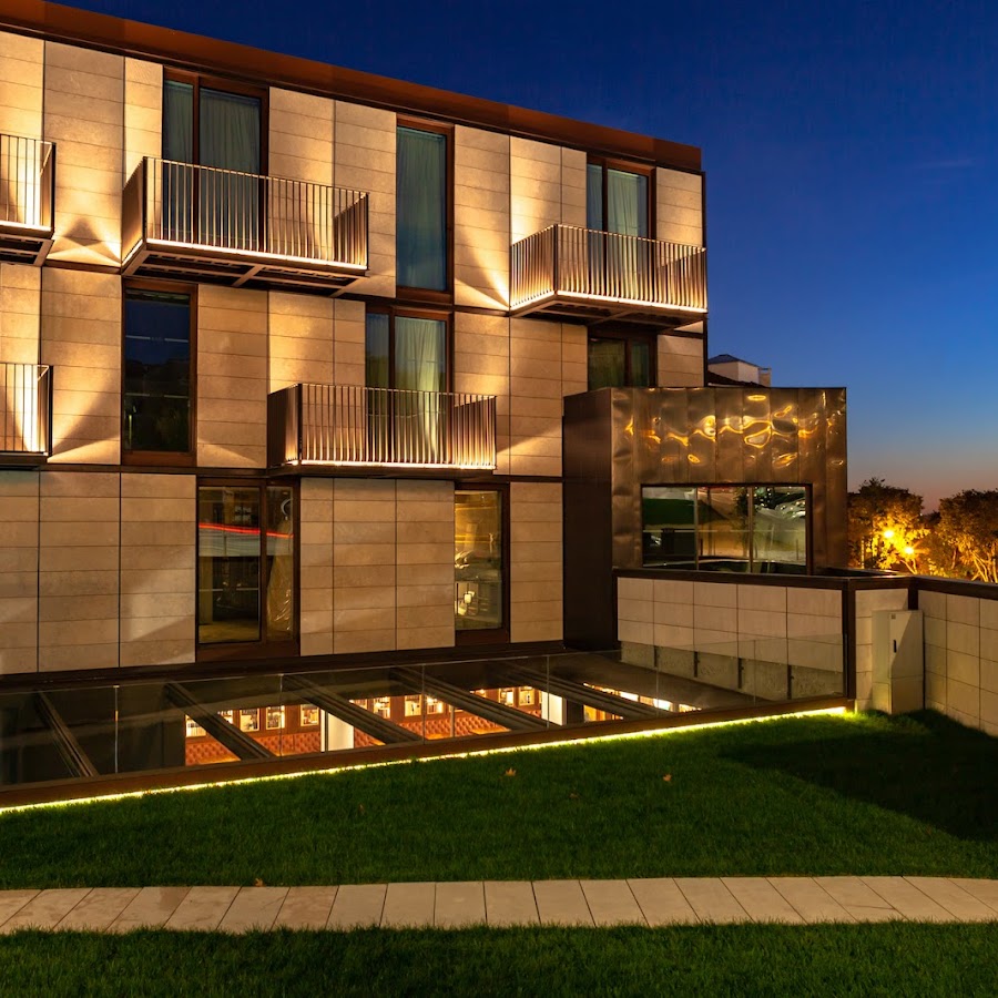 Wine & Books Hotels | Lisboa
