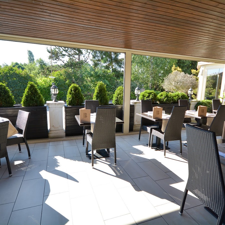 BIVIUS Restaurant Hotel*** WineShop