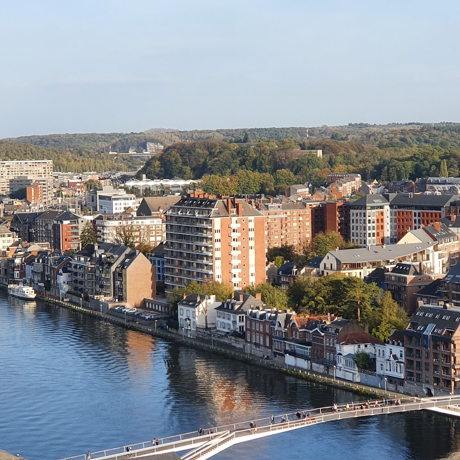 B&B Côté Fontaine 85 € 2 P - petit déjeuner compris TTC Chambres d'hôtes 3 épis Namur