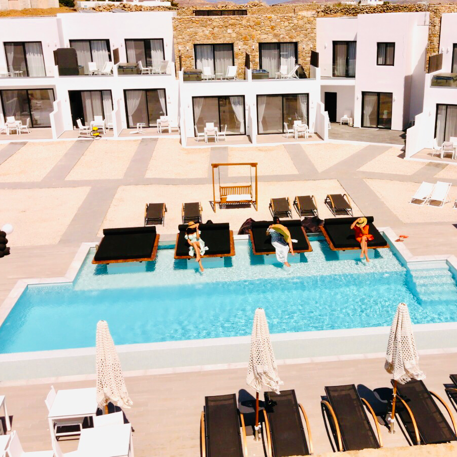 Bianco a Nero Mykonos