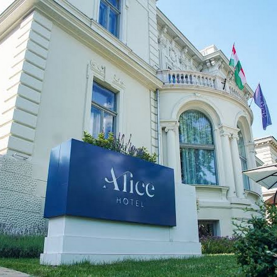 Alice Hotel