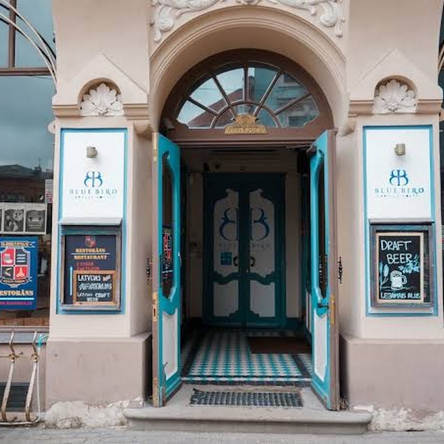 Blue Bird capsule hostel