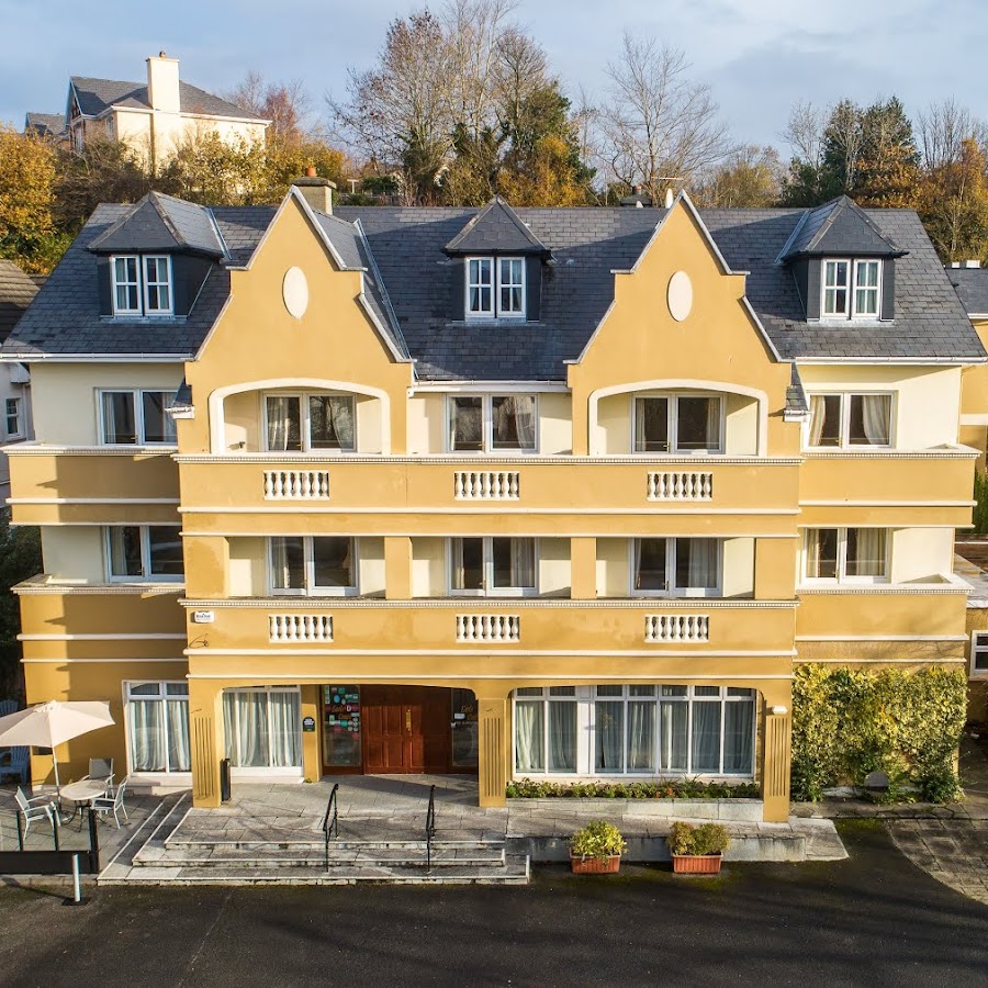 Earls Court House Hotel