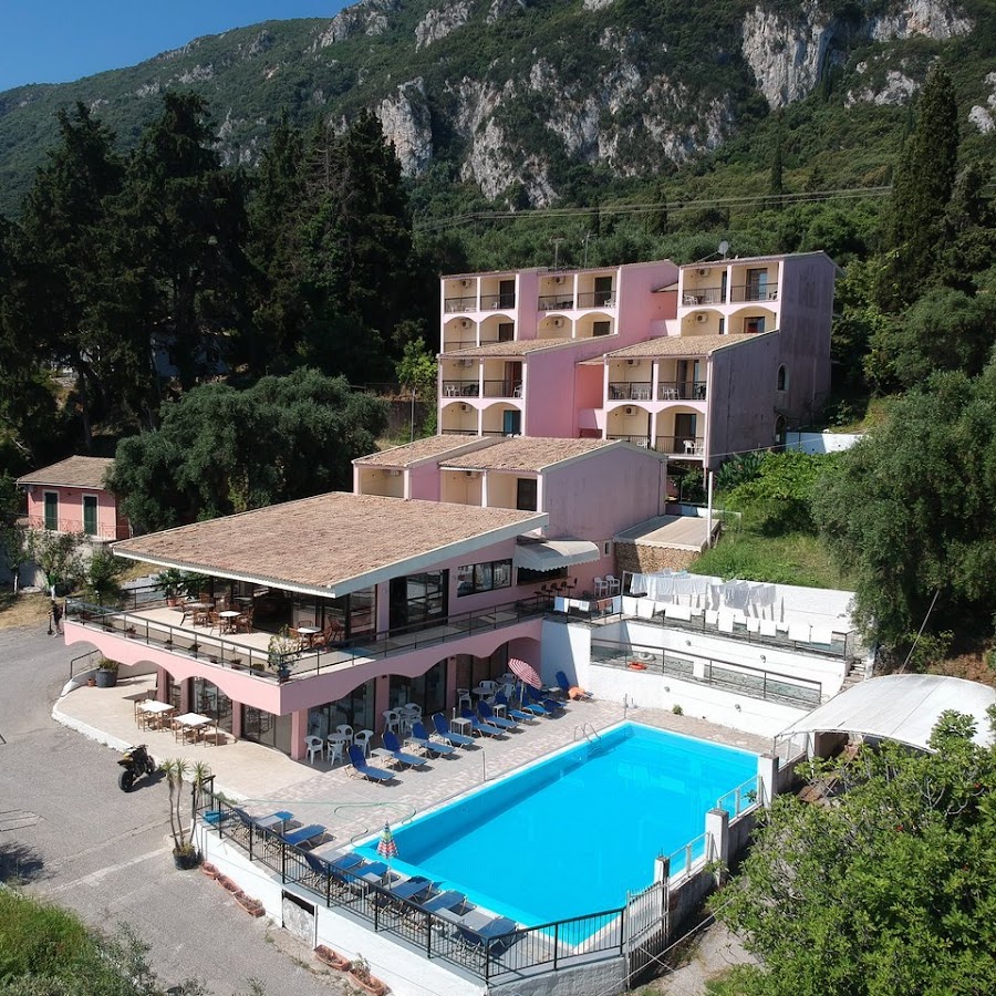 Siora Leni Contemporary Filoxenia