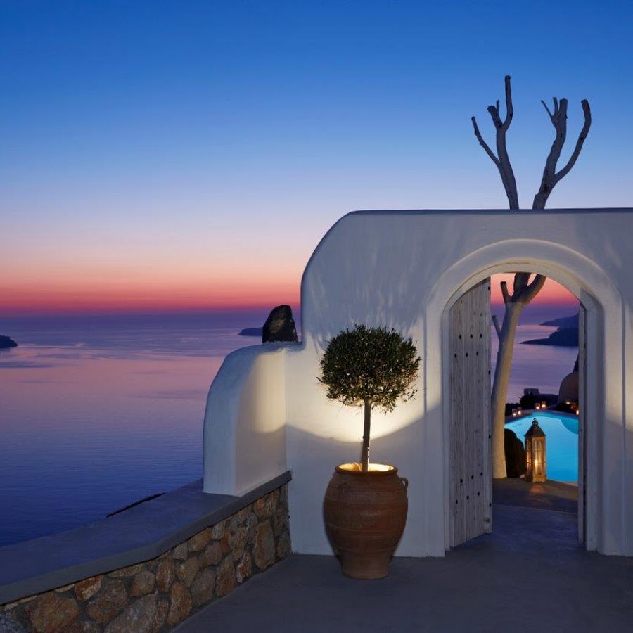Athermi Suites