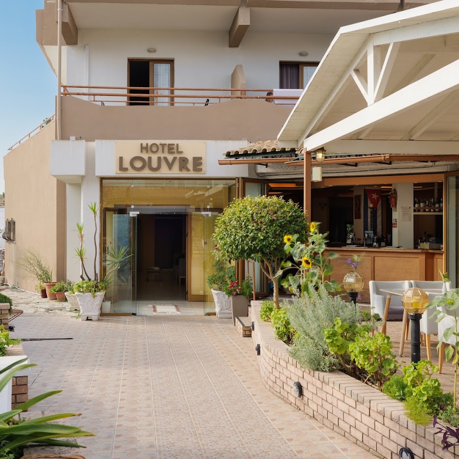 Louvre Hotel