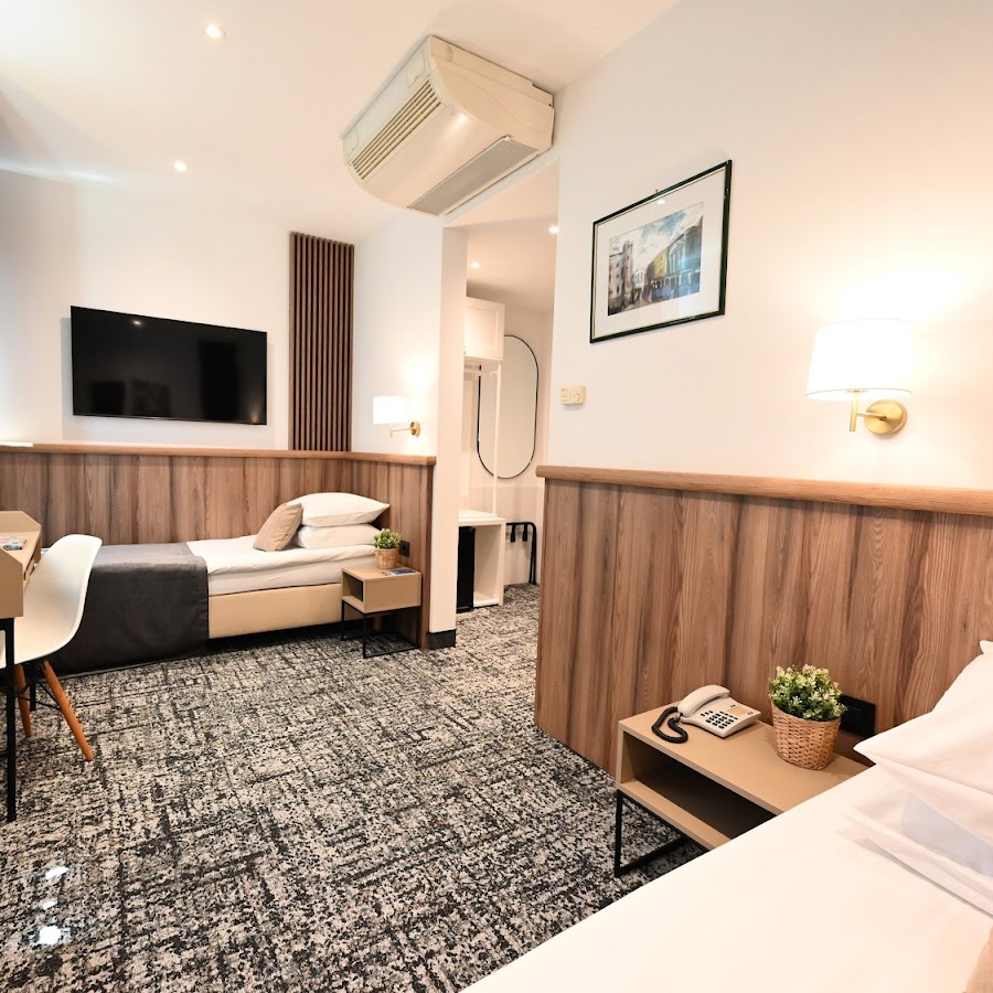Hotel Central