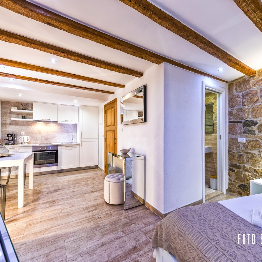 Old Town Pearl Apartment