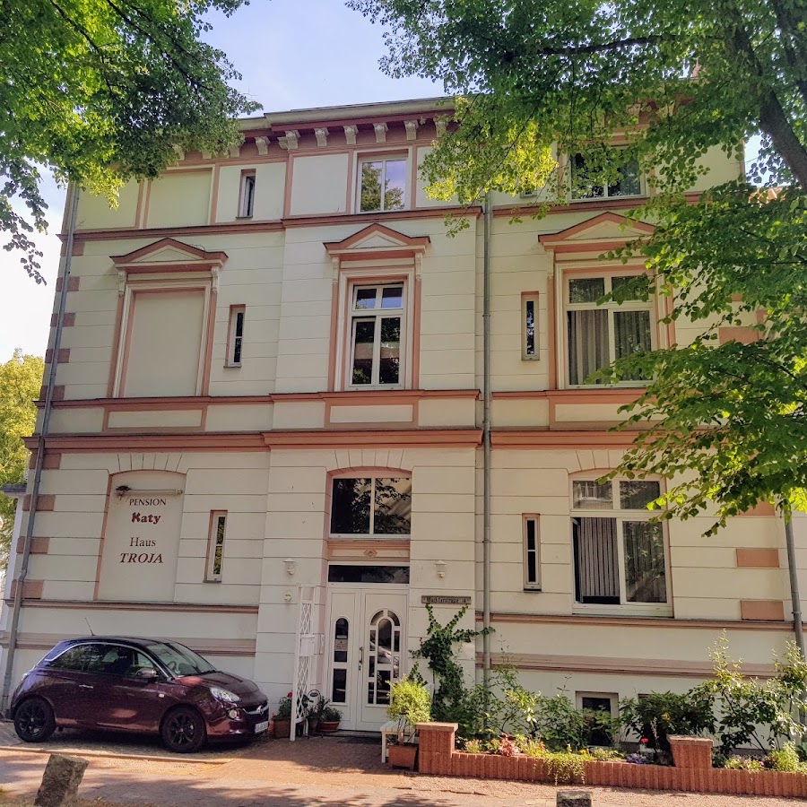 Pension Katy / Haus Troja