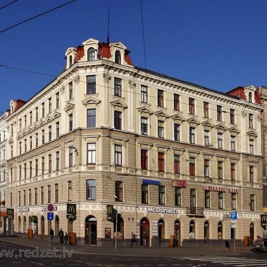 Lighthouse Hostel and Rooms