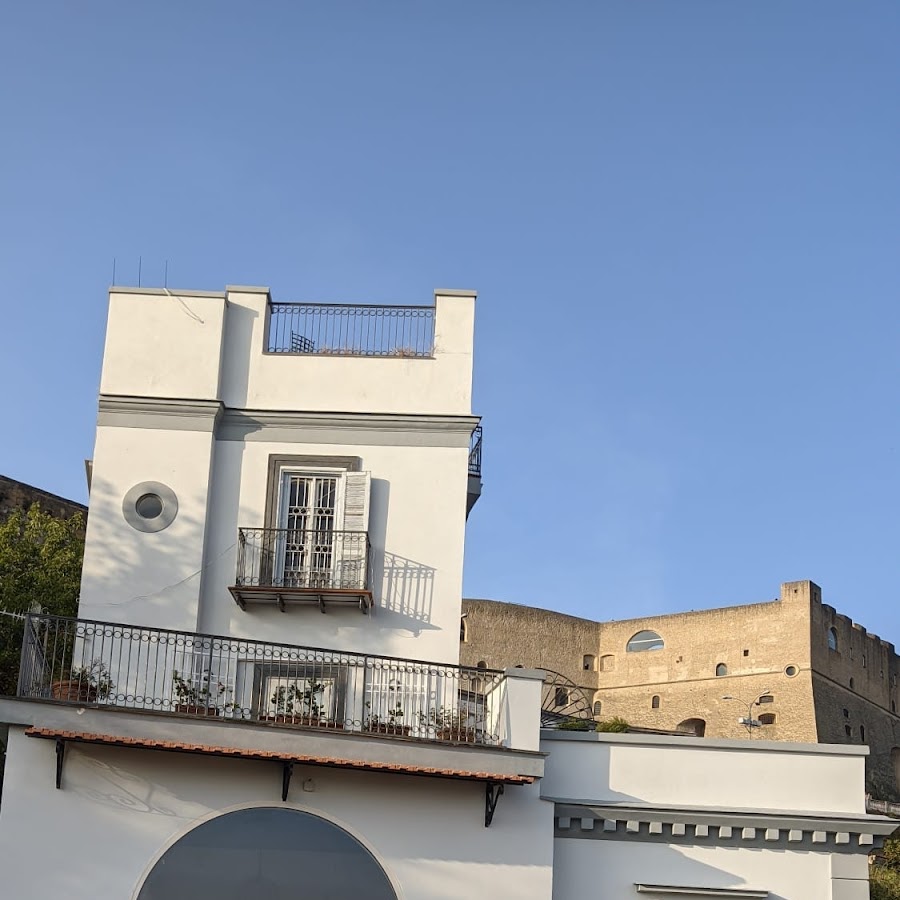 Le Petit Palais - Naples