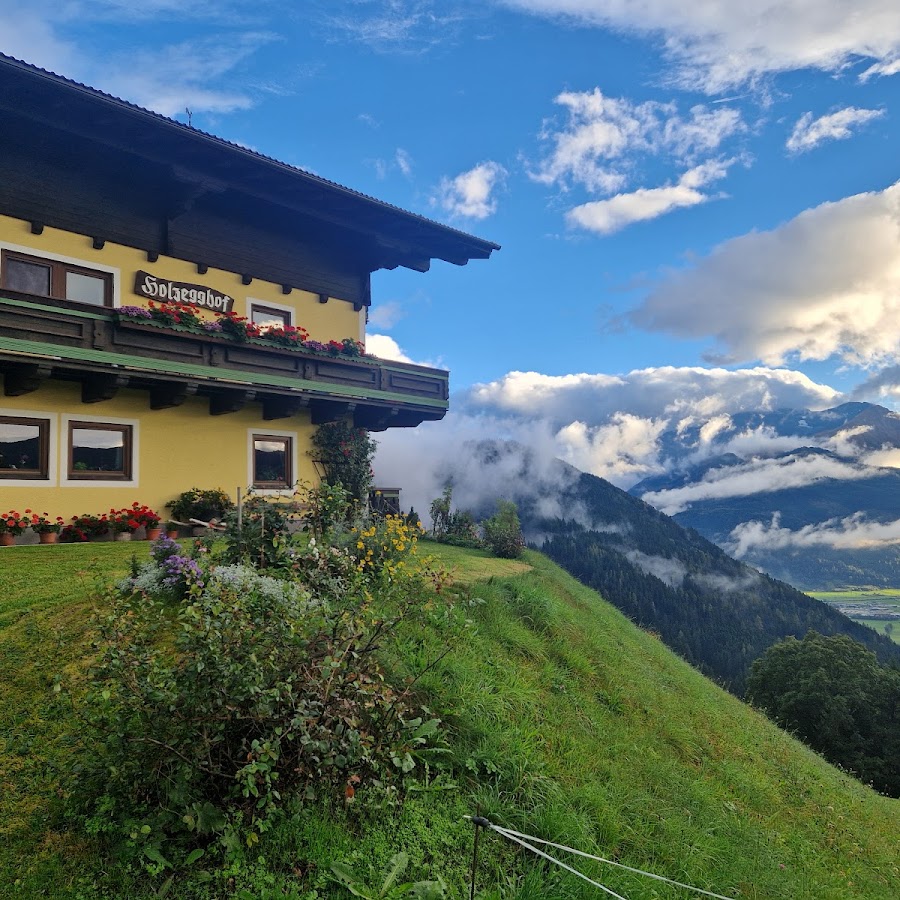 Holzegghof Familie Zehentner