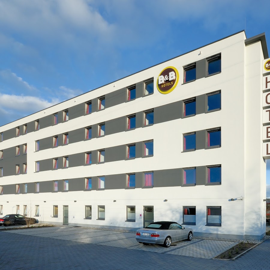 B&B HOTEL Freiburg-Süd