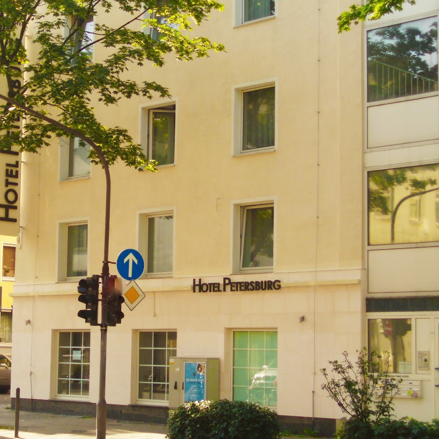 Hotel Petersburg GmbH