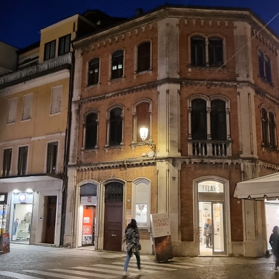 PALAZZO ALTINATE - NOTE DI PIANO