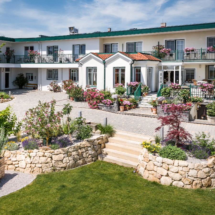 Weingut & Pension Haus Kranixfeld-Fischl