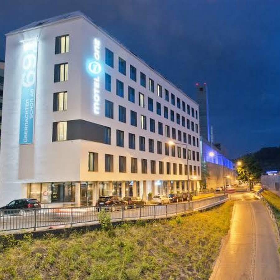 Hotel Motel One Salzburg-Mirabell