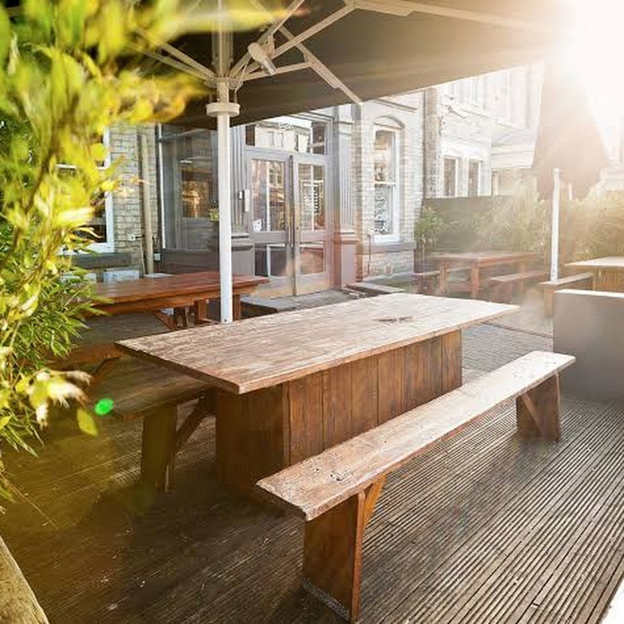 The New George Hotel