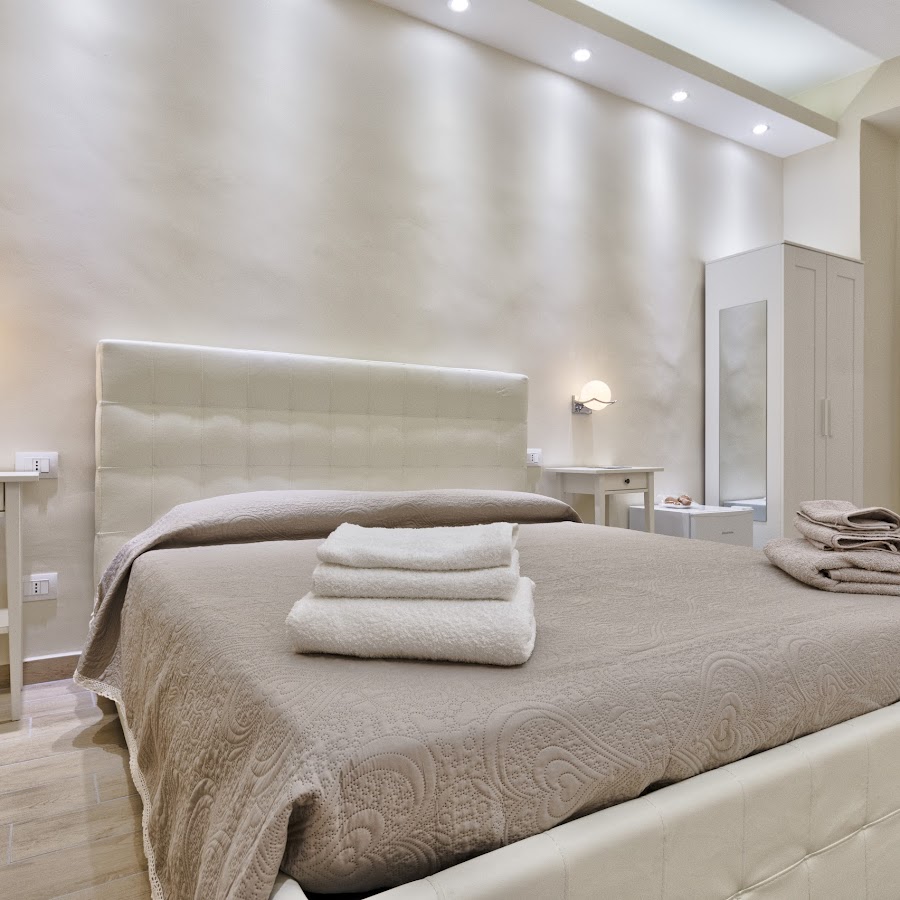 Il Guardinfante Apartments