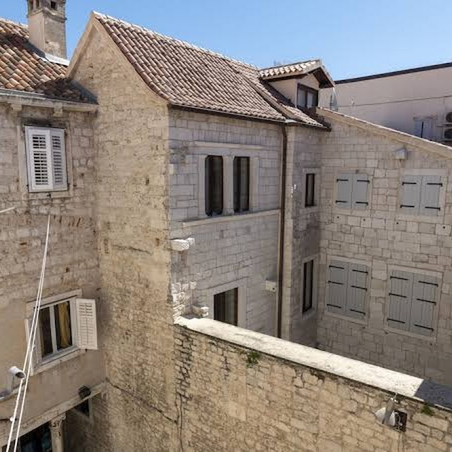 Palace Augubio, Split