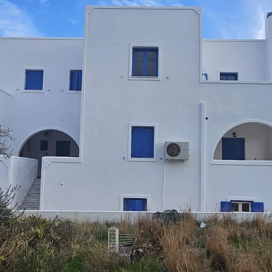 Hotel Pleasure Black Beach Parissa Santorini