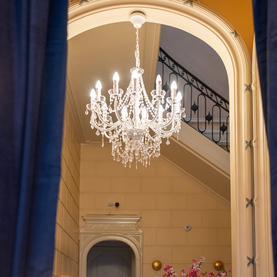 Hotel de Maitre de Vaughan