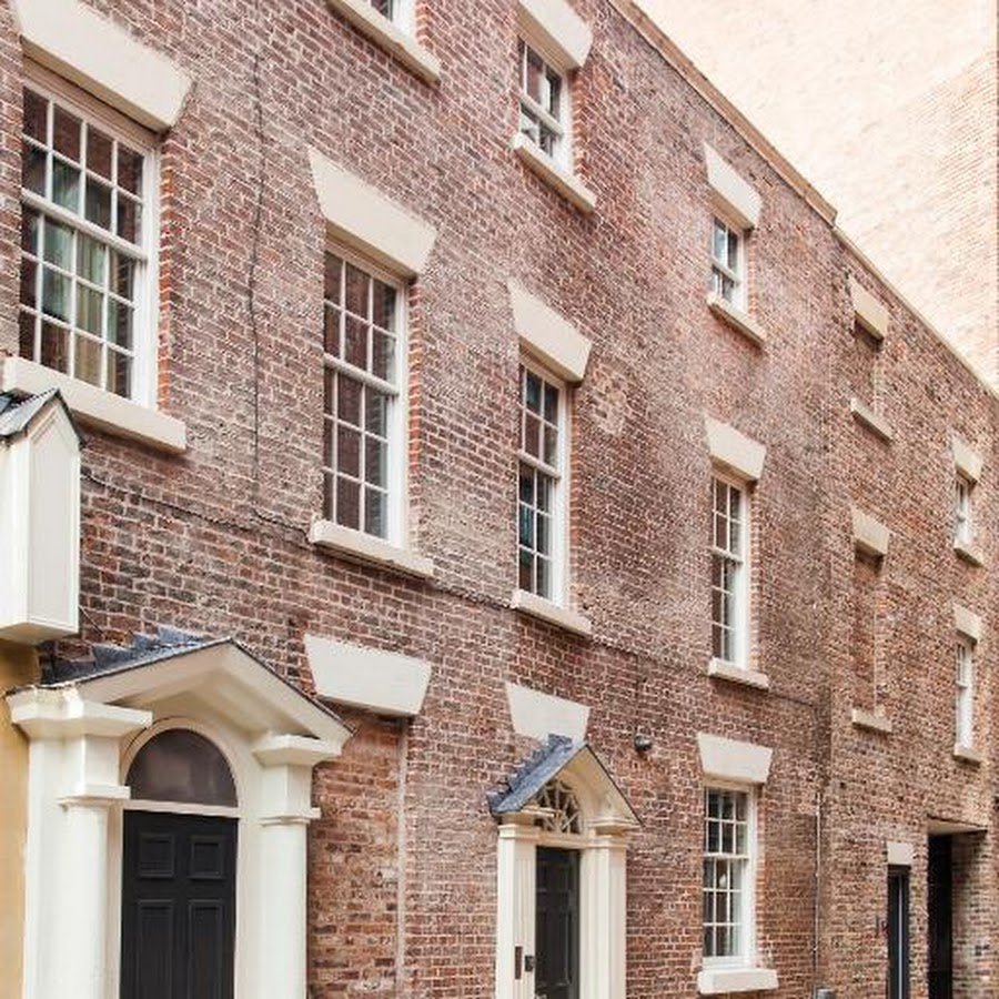 Double Top Apartments - By EPIC