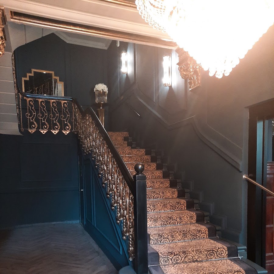 62 Castle Street Hotel