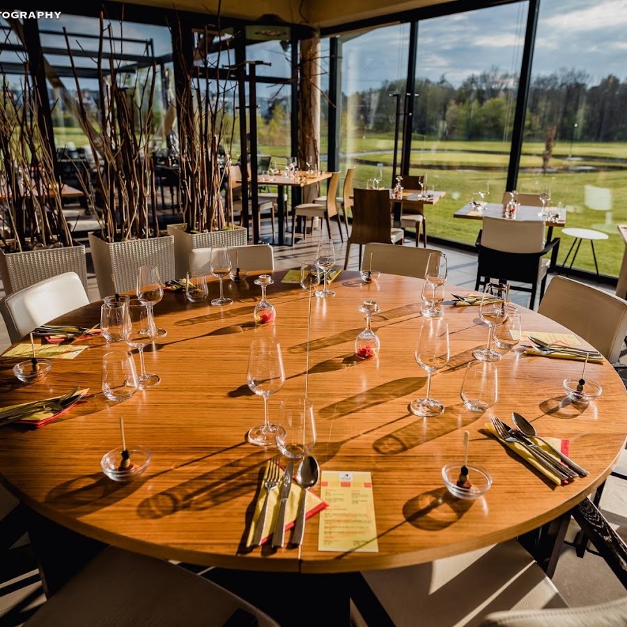 Park Golf Club, restaurace a Konference Park Hotel Hradec Králové