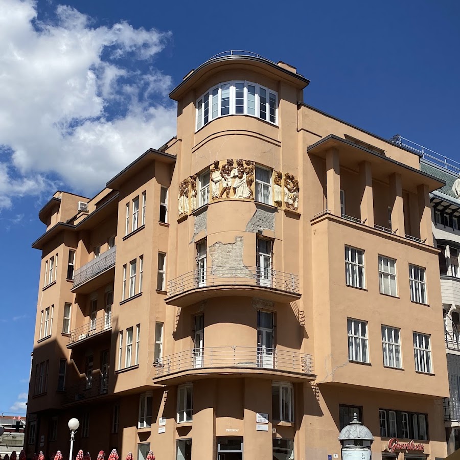 B&B Dolac, Zagreb