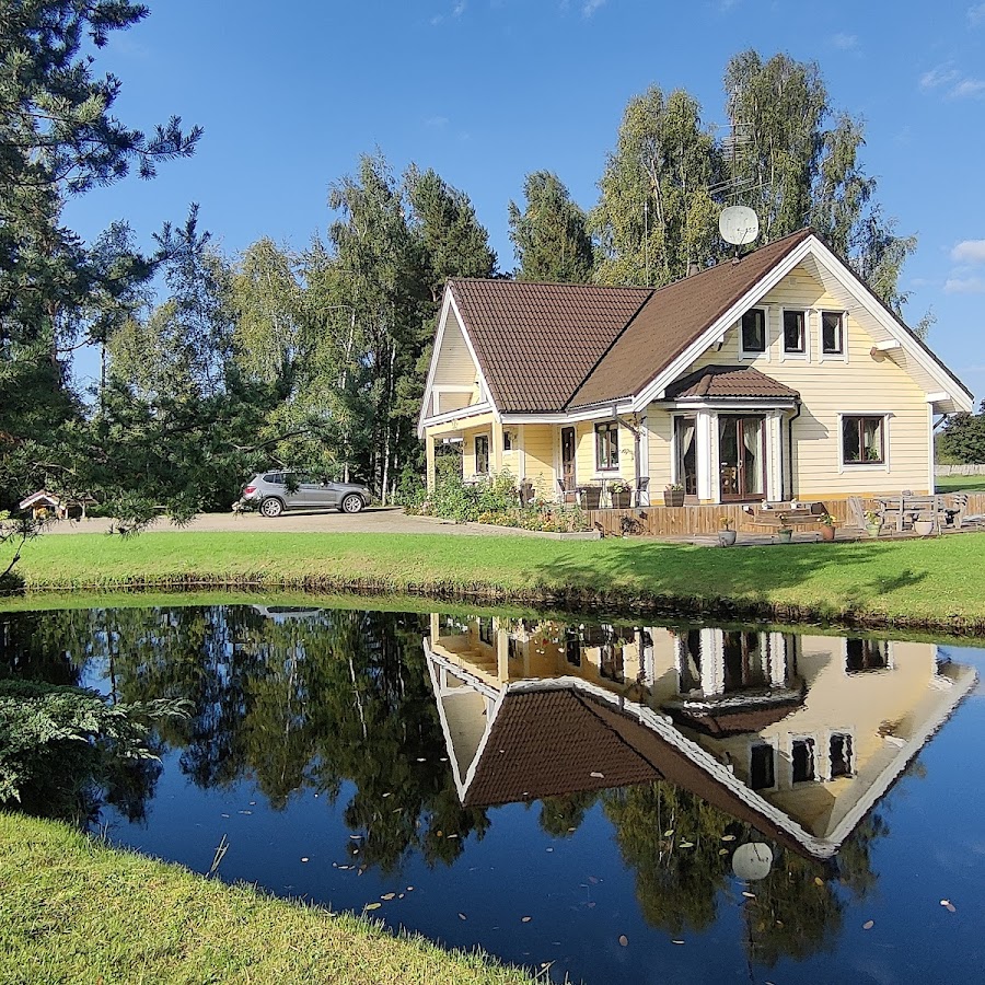 Villa Vējrozes, Ciemiņu un viesu nams