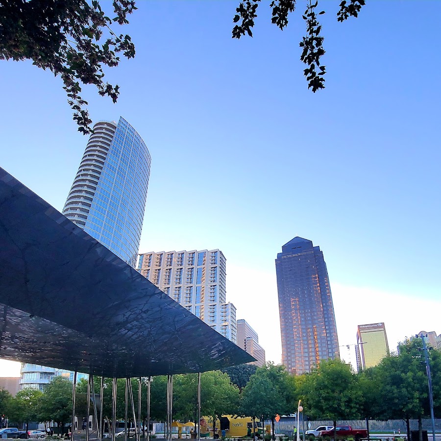 Klyde Warren Park