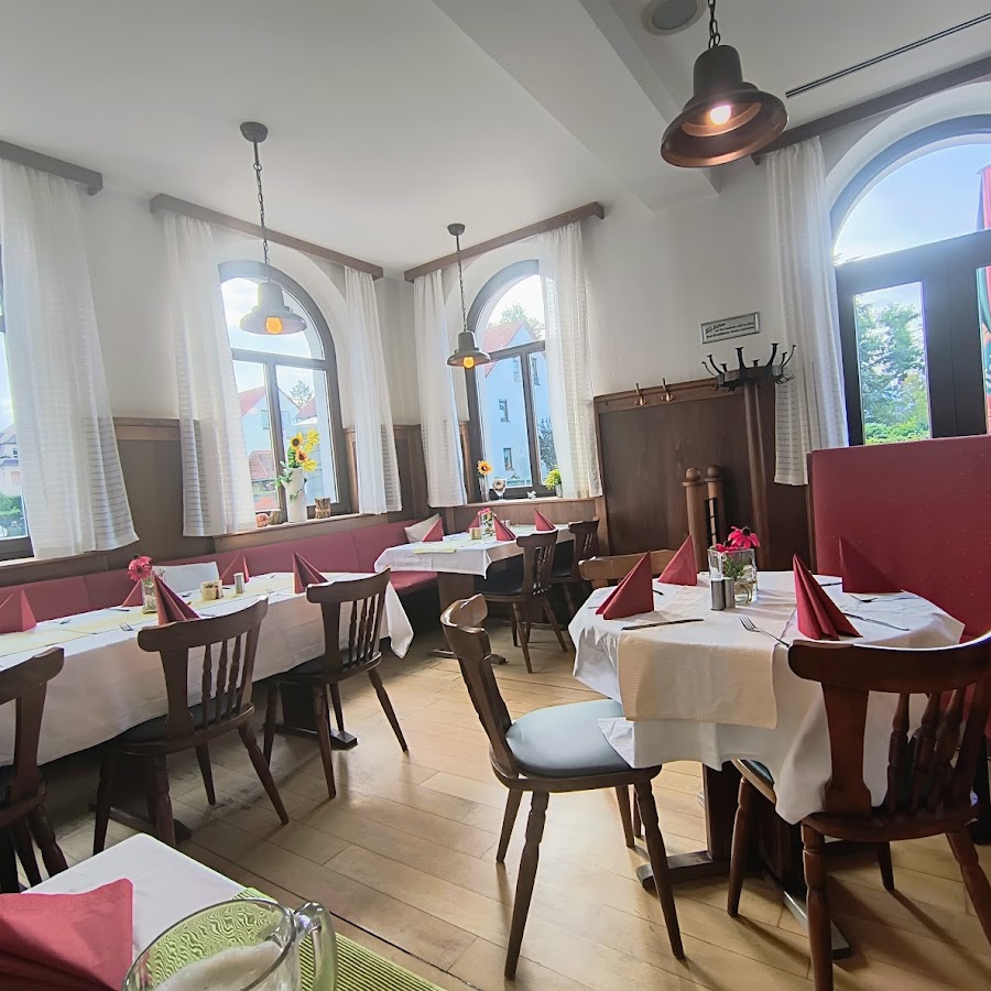 Lindenhof - Restaurant und Pension