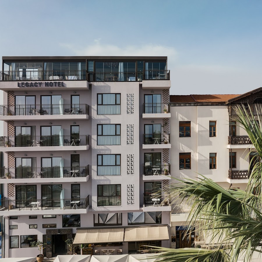 Legacy Gastro Suites