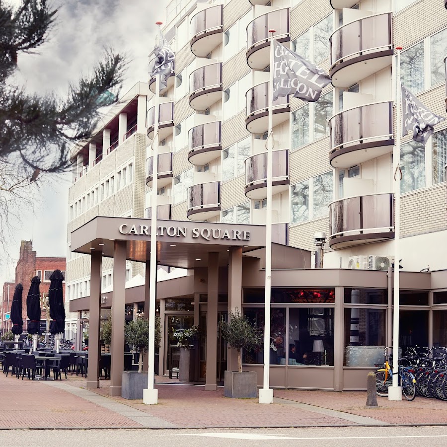 Carlton Square Hotel