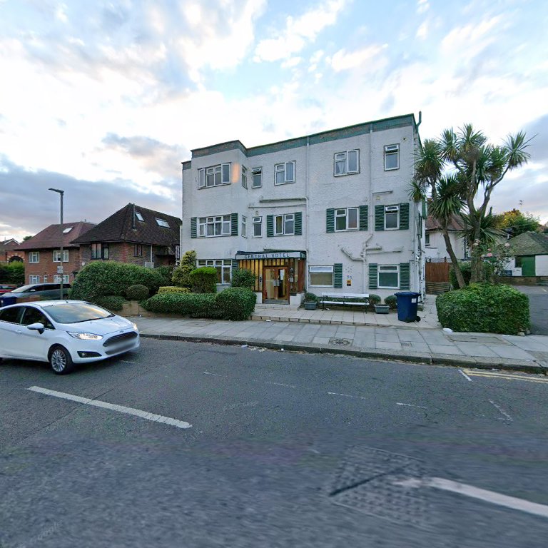 Central Hotel Golders Green