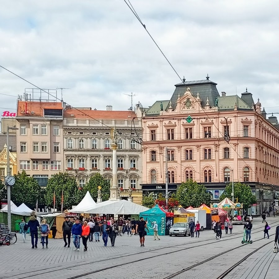 BRNO (145 hotels)