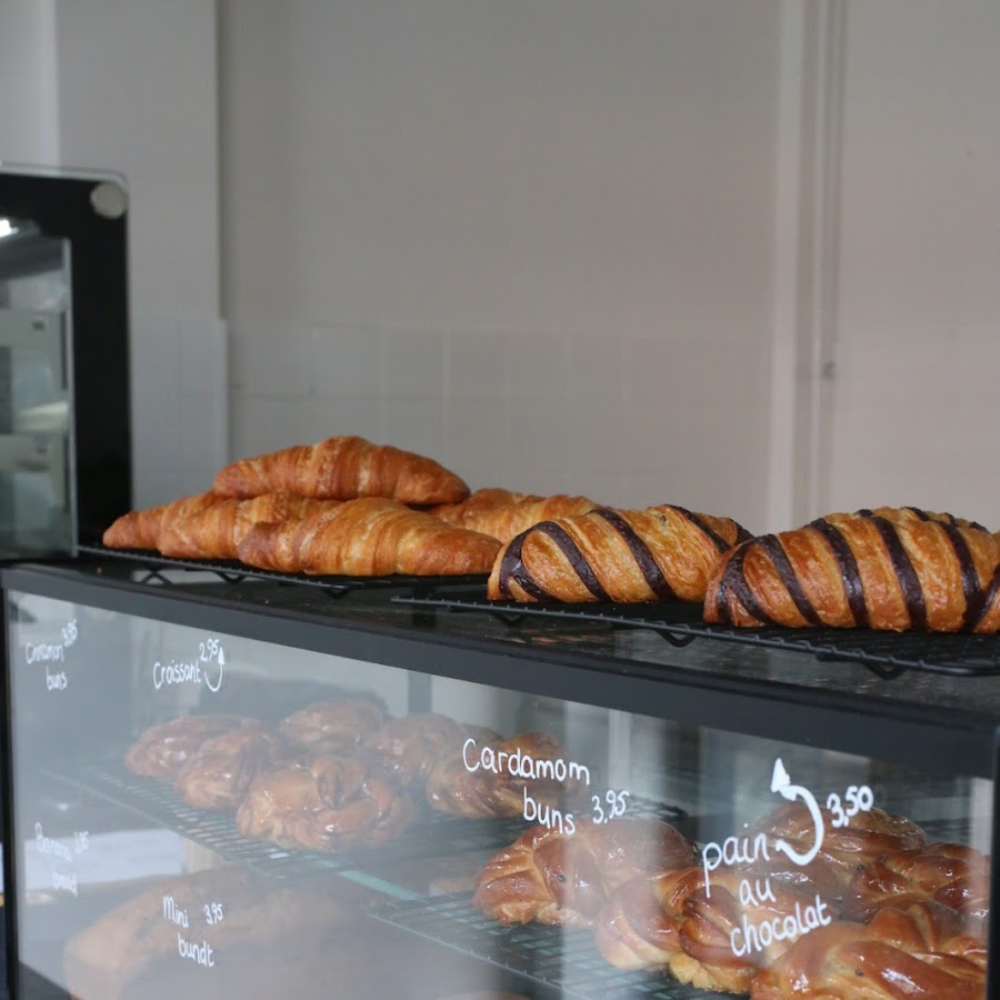 Crave Coffee & Bakery